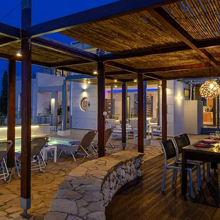 Serenity - With Private Heated Pool * Gerani (Rethymno)