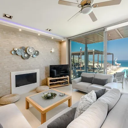 Serenity - With Private Heated Pool Gerani (Rethymno)